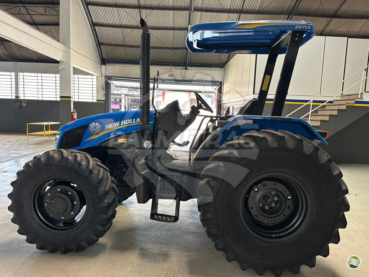 TRATOR NEW HOLLAND NEW TL 75 Tração 4x4 Palmitrac - New Holland PALMEIRA DAS MISSOES RIO GRANDE DO SUL RS